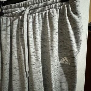 Men’s Size large Adidas Sweat Pants~gray and black hardly work Cuff bottom ankle